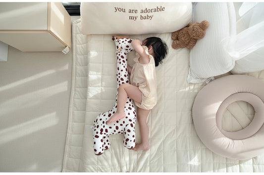 Baby Side Sleeper Pillow helps to create a calm and safe feeling for babies, especially during bedtime