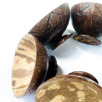 Coconut Shell Desert Cup with wooden Tray